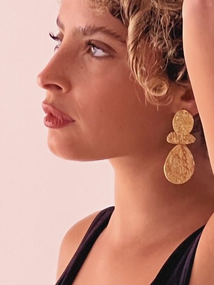 Brincos Her Vibe Is Pretty | Dourados